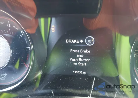 2018 Dodge Challenger Sxt Plus z USA, uszkodzony, nr VIN 2C3CDZAG7JH333962